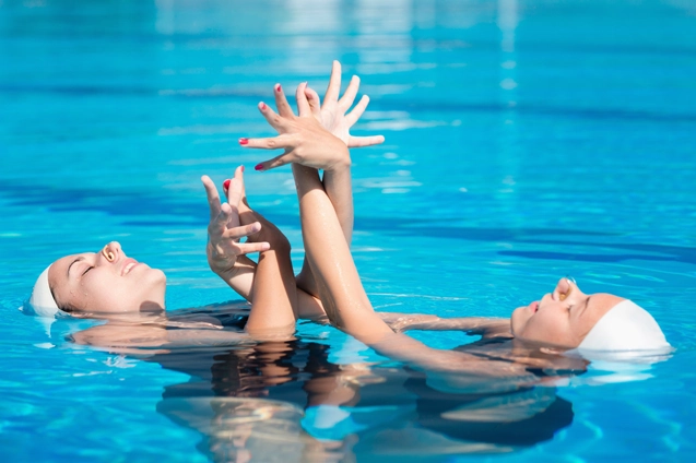 NATATION SYNCHRONISE